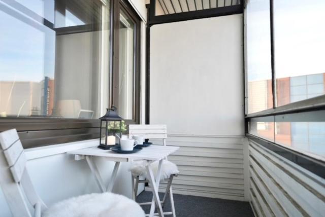 Cozy And Bright 2-Bedroom Apartment Washer And Dryer, King Size Bed Рованиеми Экстерьер фото